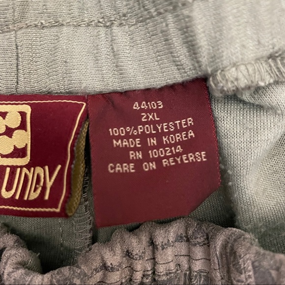 Burgundy Money Shorts Size XXL - Picture 6 of 7